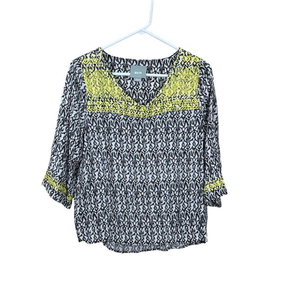 Anthropologie Maeve Top Medium Black White Pullover Embroidered V Neck